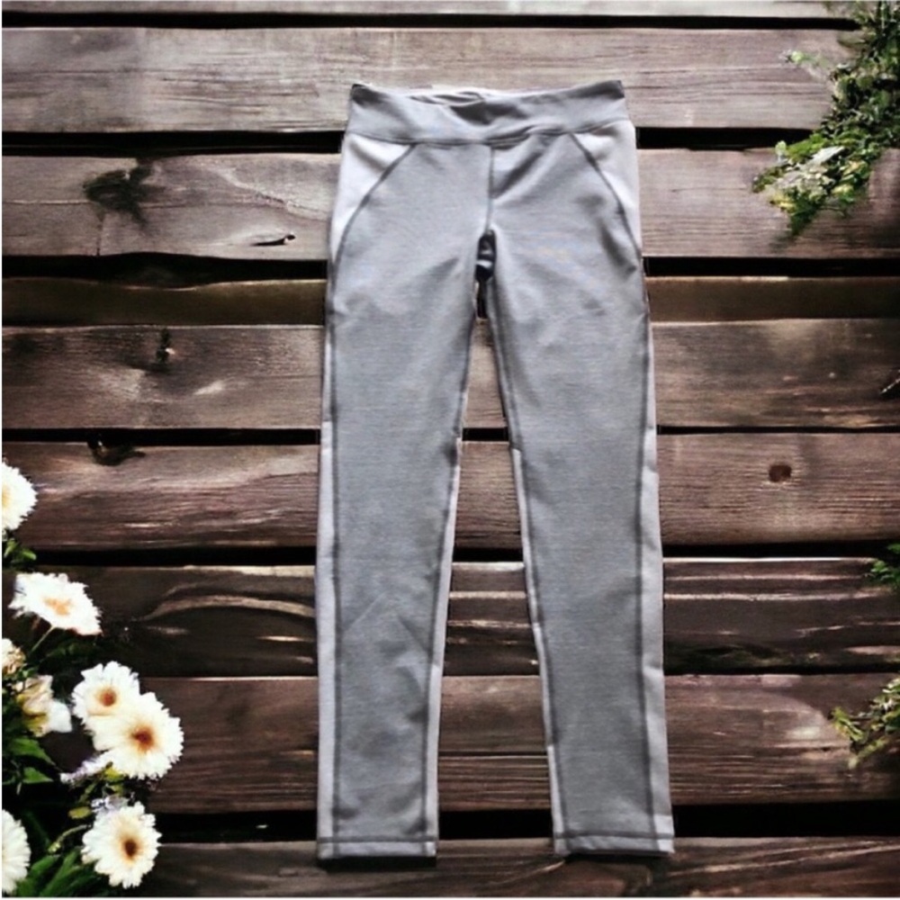 Aeropostale Live Love Dream Grey Striped Leggings